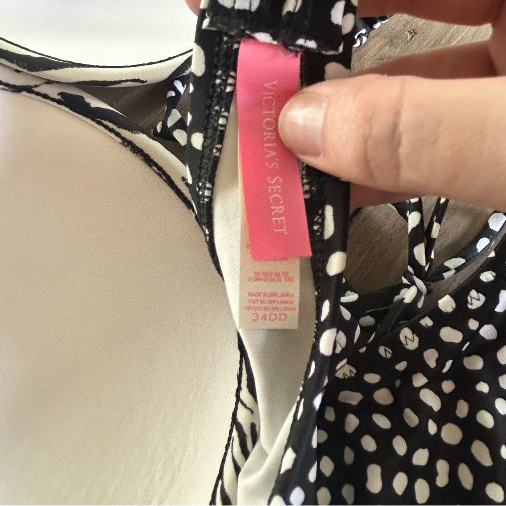Victoria’s Secret Sexy Mix Pattern Bikini Set - size 34DD top and M bottom - Picture 13 of 13